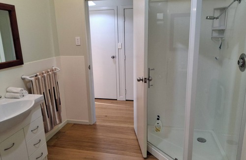 Ohope House | Pohutukawa Groove,at Ohopebeach