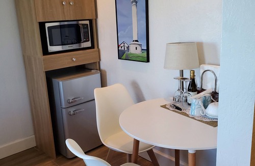 Point Arena Apartment | Point Arena Lighthouse - Keeper's Room