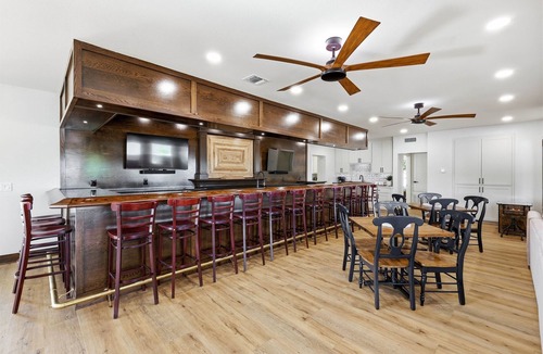 Graham House | Point Break at PK Lake- Pickleball, Putting Green and Swim Dock