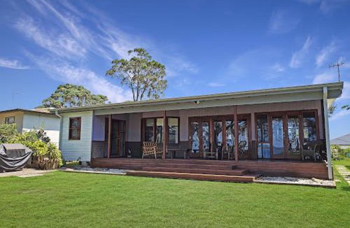 Sanctuary Point House | 'Point Break' Your Waterfront Break at the Point