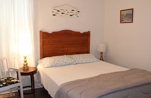 Kent Cottage | Point Breeze Cozy cottage