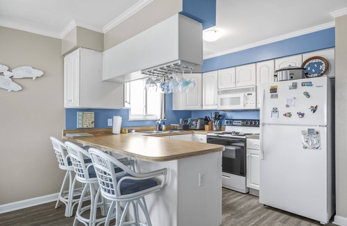 Emerald Isle Condo | Point Emerald B-305, Almost Oceanfront Condo in Emerald Isle, NC!