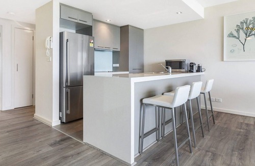 Lorne Apartment | Point Grey Apartment 13