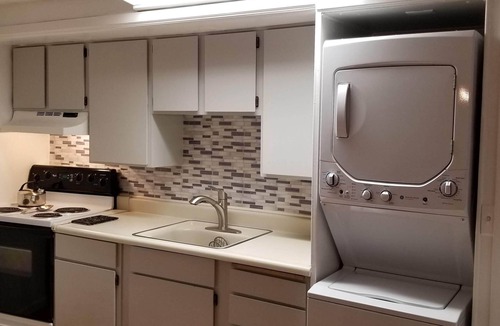 Bremerton Cottage | Point Herron Cottage in Manette