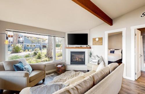 Fox Island House | Point Hope Perch