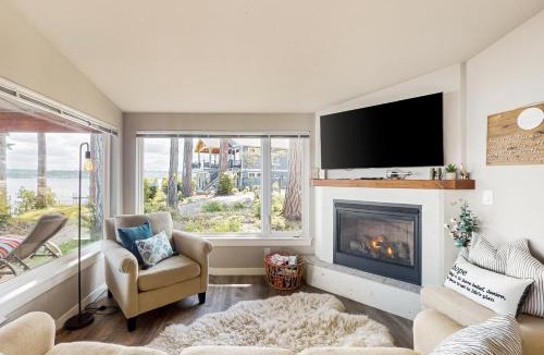 Fox Island House | Point Hope Perch