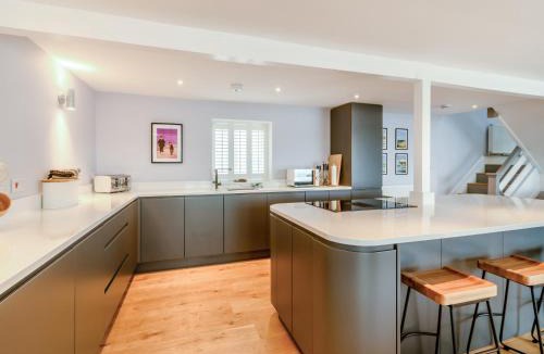 Milford Haven House | Point House