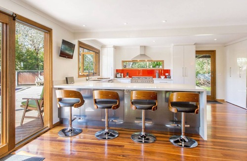 Point Leo House | POINT LEO BEACH HOUSE - POINT LEO