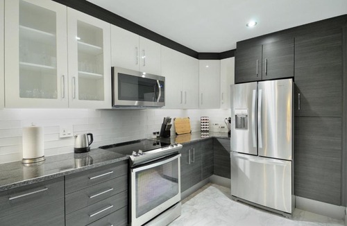 North End Apartment | Point North Suites