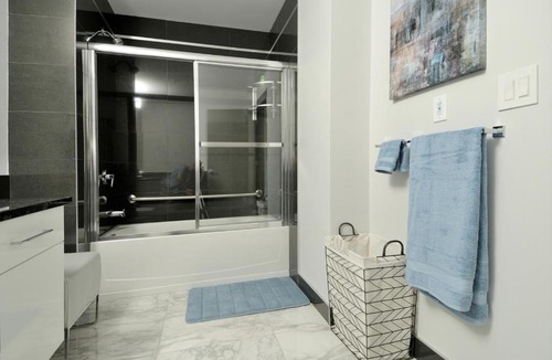 North End Apartment | Point North Suites