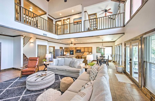 Malakoff House | 'Point of View' Cedar Creek Lake Home: Dock!