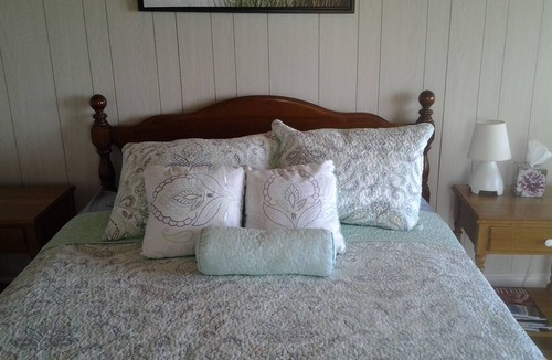 Cressy Cottage | Point Pleasant Water Front Bunkie