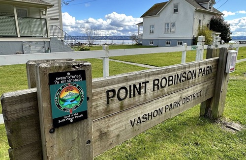 Vashon Island House | Point Robinson Lighthouse - Keeper's Quarters B