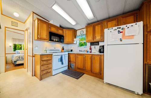 South Casco House | Point Sebago Haven: Beach, Arcade & More Awaits