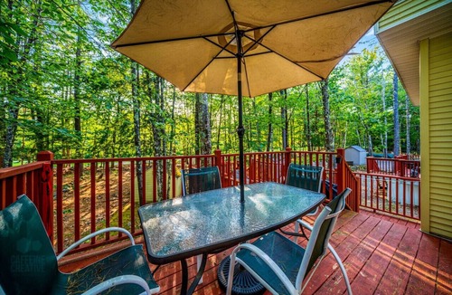 South Casco House | Point Sebago Haven: Beach, Arcade & More Awaits