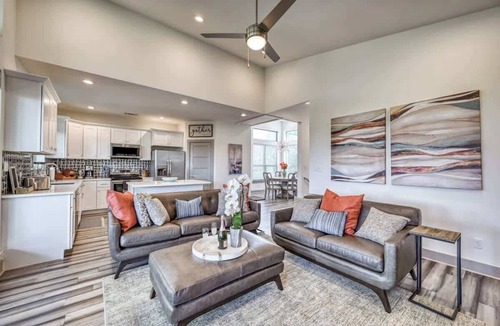 Point Venture House | Point Venture Lakehouse