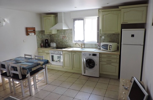 Sete House | Pointe-courte" neighborhood house in Sète