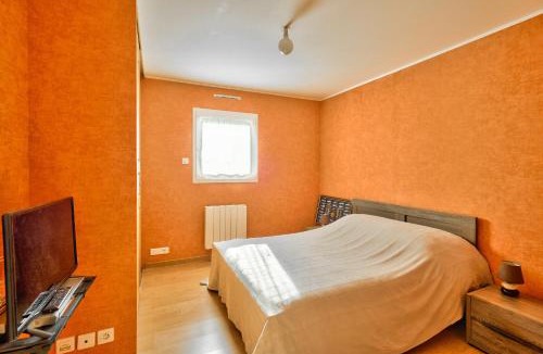 Plomeur House | Pointe de la Torche à 5km- Maison pour 4- Surf