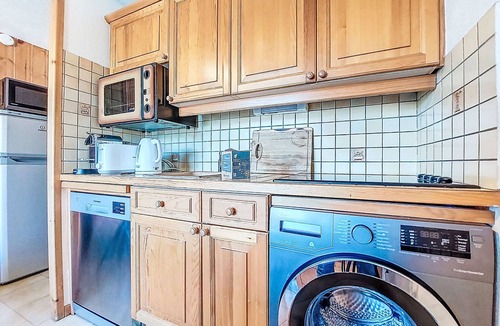 Saint-Gervais-les-Bains Apartment | Pointe des aravis B13 by Interhome