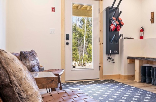 Bethel Ski Chalet | Pointers Den-Fireplace, Arcade, 2 Primary Suites