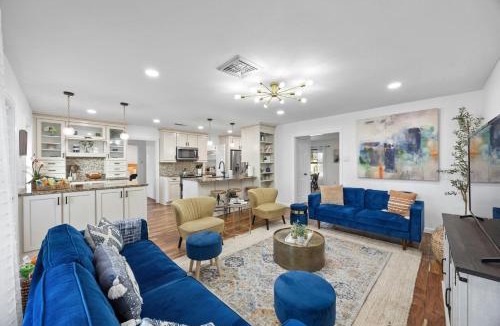 Walnut Place House | Poker Paradise and Pool Cabana