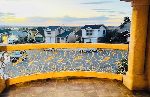 El Paso House | Poker/Pool Table Room! Very Speacious Westside Home Pet Friendly