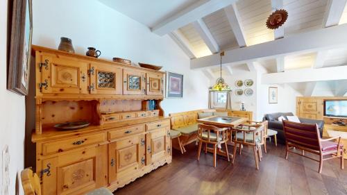 Sils-Maria Apartment | Polaschin A8