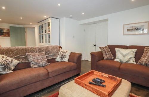 Camelford House | Poldue House