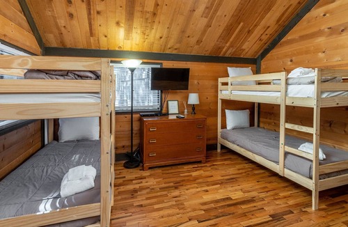 Overlook Park House | Pole House 28