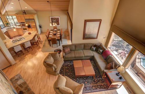 Overlook Park House | Pole House - Unit 1