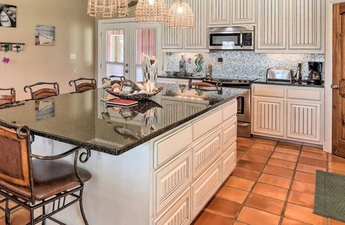 Port O Connor House | Polish Paradise - 3 Bedroom, 2 Bath Barndominium