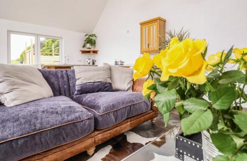 Martlesham Heath House | Polly's Annexe