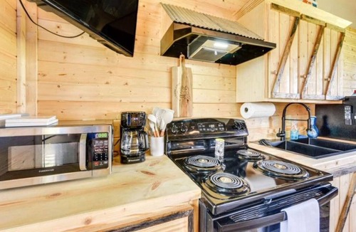 Marksville Cabin | Pollywog Cabin Deux