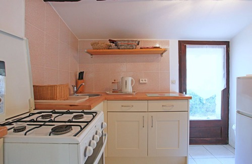 Eymet Cottage | Pomegranate Gite Sleeps 4 with Pool
