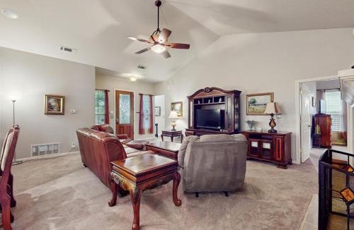 Cedar Park House | Pomegranate Leisure