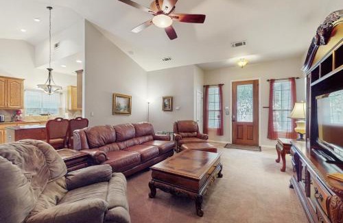 Cedar Park House | Pomegranate Leisure