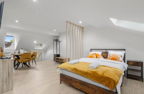 Saint-Quentin Apartment | Pomme rouge