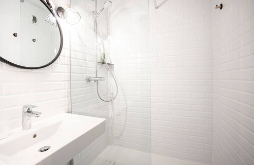 Echirolles Hotel | PoMo Hotel & Restaurant