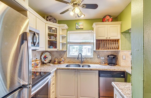 Pompano Beach Cottage | Pompano Beach Bungalow w/Private Pool!