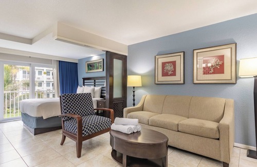 Pompano Beach Resort | Pompano Beach | Coastal Ocean Stay | Pool + Beach