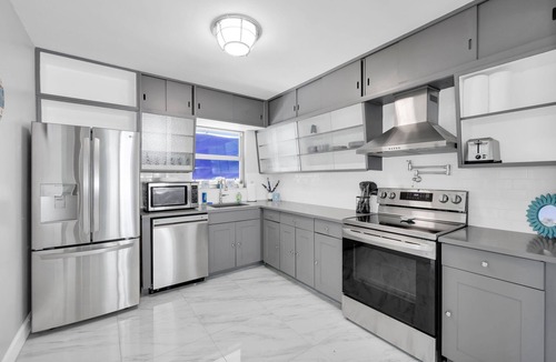 Pompano Beach House | Pompano Beach Paradise - Private Beachfront Home