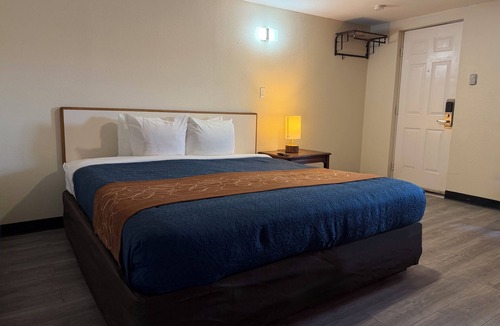 Elmwood Area Hotel | Ponca Motel