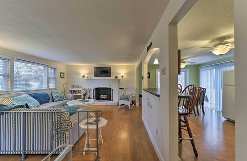 East Wareham House | Pond Access & Private Dock: East Wareham Home