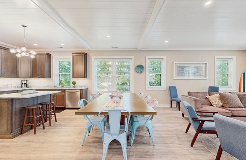 Bethany Beach House | Pond Acres paradise with sunroom, central AC, & washer/dryer