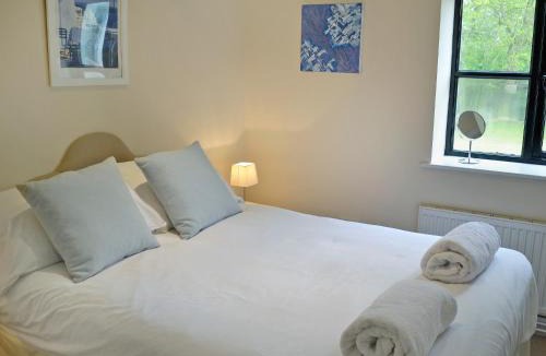 Sedgehill House | Pond-B6844