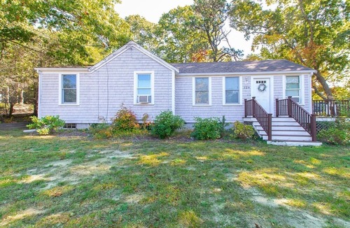 North Falmouth House | Pond Front, 3 Min Drive to Old Silver Beach!