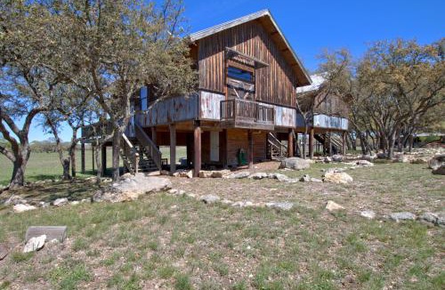 Bergheim House | Pond House Bungalow @ Bergheim Ranch