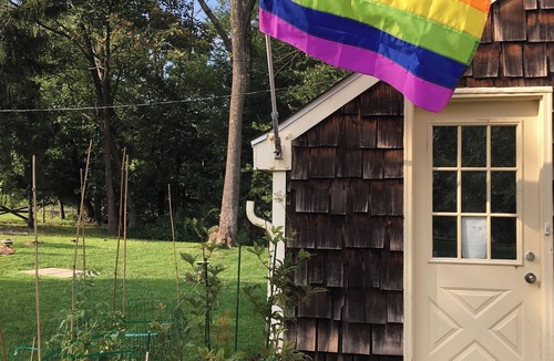 Doylestown Apartment | Pond View Cottage