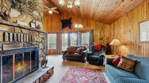 Cascade House | Ponderosa Cabin