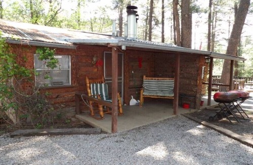 Ruidoso Cabin | Ponderosa Cabins 104 N Laurel cabin 16